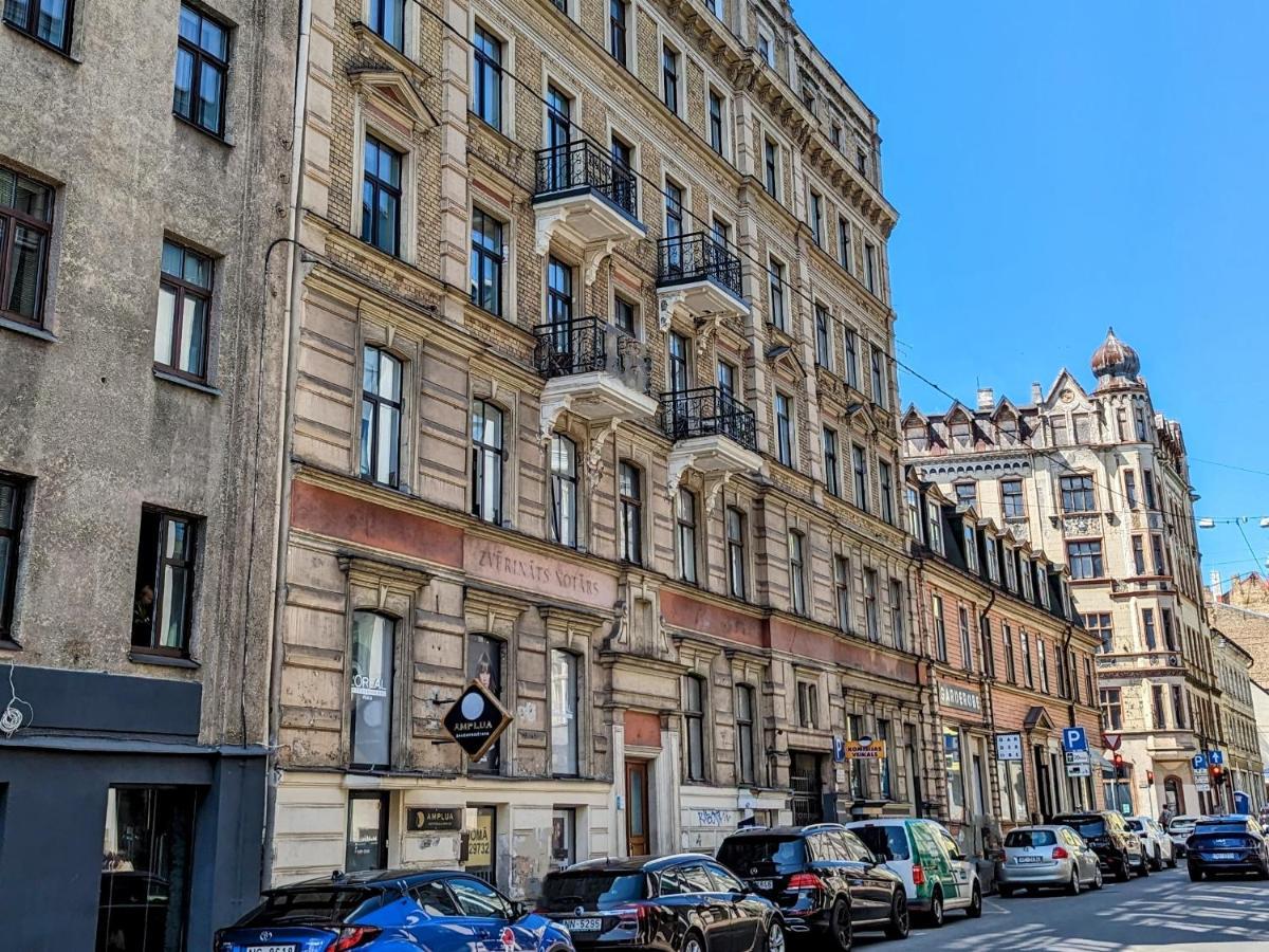 Perfectly Central Apartment 5 Min To Old Town & Art Noveau. リガ エクステリア 写真